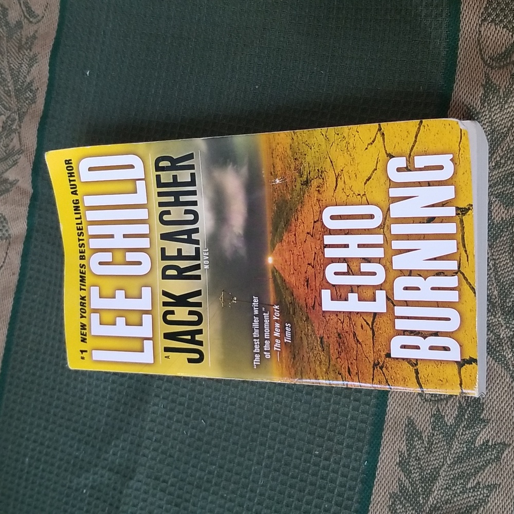 📚LEE CHILD: ECHO BURNING